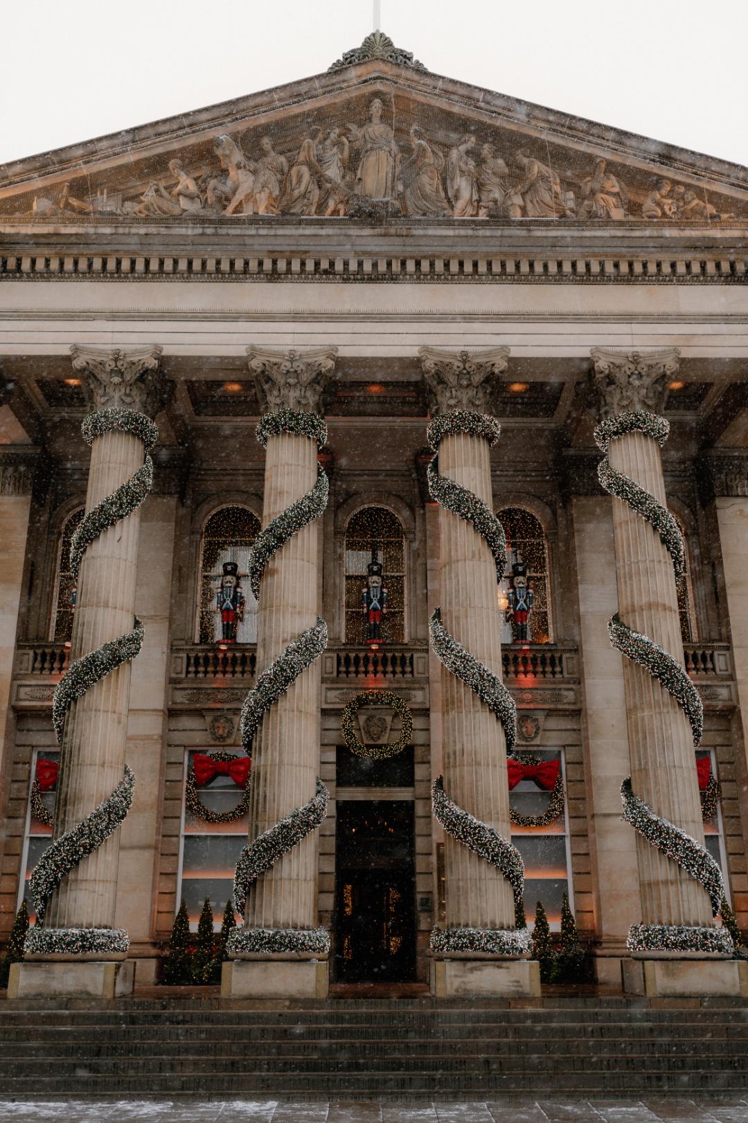 A Two-Day Festive Itinerary to Edinburgh